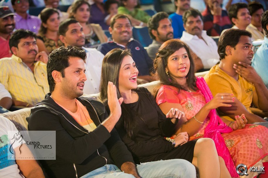 Chinnadana-Neekosam-Movie-Platinum-Disc-Function